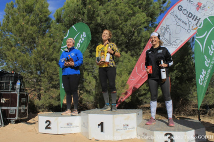 ana moraga podium